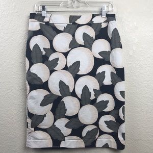 Ann Taylor Mid Skirt Green Leaf Design